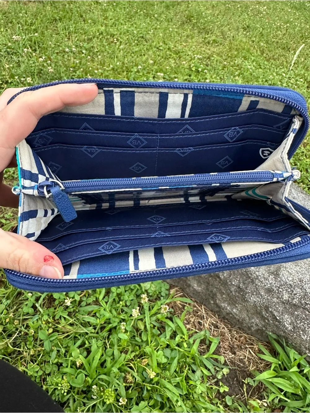 Vera Bradley Retired Santiago Wallet